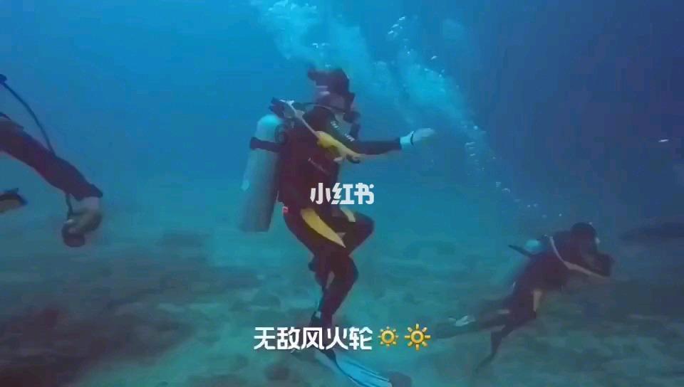 歌什么梁什么成语